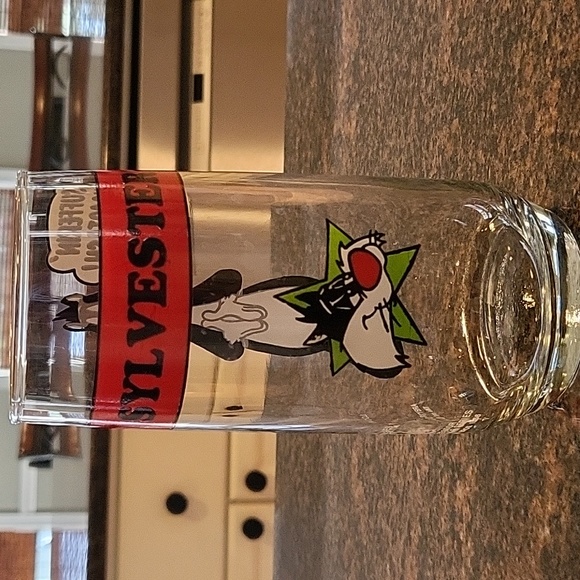 Glassware - Picture 2 of 5